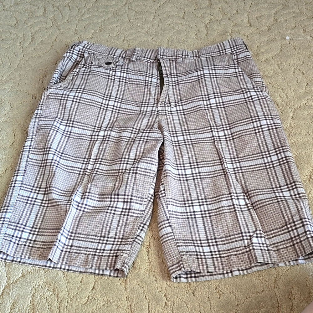 Cute plaid mens long shorts.  Size 34